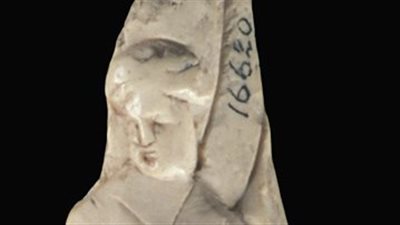 متحف مكتبة الإسكندرية يعرض لوحة عاجية عليها الإله ديونيسوس