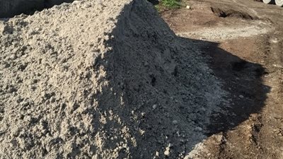 رئيس حي وسط الإسكندرية: التحفظ على سيارة نقل تلقي مخلفات بالطريق الدائري