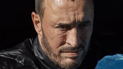 الباز عن غياب كاظم الساهر بمصر: أصابع الاتهام تشير للفنان هاني شاكر