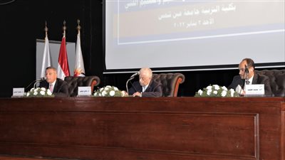 التعليم تعلن تشكيل لجنة لإيجاد حلول لأزمة عجز المعلمين ودراسة تطوير المناهج 