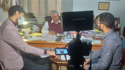 زاهي حواس: اكتشفنا معبدًا وهرمًا للملكة نيت بمنطقة سقارة