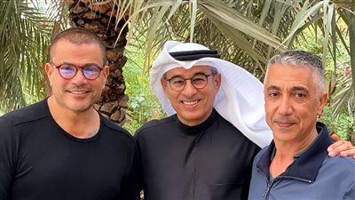 عمرو دياب يقتحم عالم البيزنس بمطعم في مراسي الساحل الشمالي | خاص