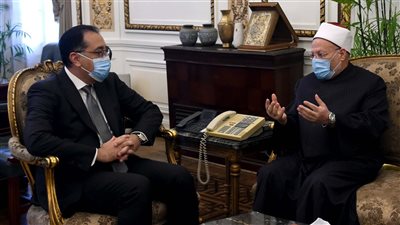 رئيس الوزراء يستعرض مع مفتي الجمهورية رؤية دار الإفتاء المستقبلية