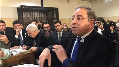 محامي الطبيب المتهم بقتل زوجته: المجني عليها سبته في رجولته