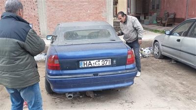 حملة لرصد وإزالة المخالفات البيئية وحصر السيارات المتهالكة بحي الضواحي في بورسعيد | صور 