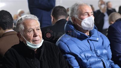 رئيس الاتحاد الدولي لليد وحسن حمدي يقدمان العزاء في ابنة نقيب المحامين| صور