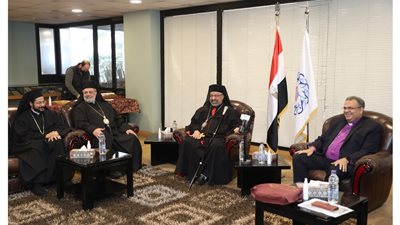 رئيس الطائفة الإنجيلية يستقبل بطريرك الكاثوليك للتهنئة بعيد الميلاد المجيد