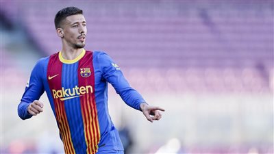 غياب لونجليه وأومتيتي عن مباراة برشلونة وليناريس في كأس ملك إسبانيا