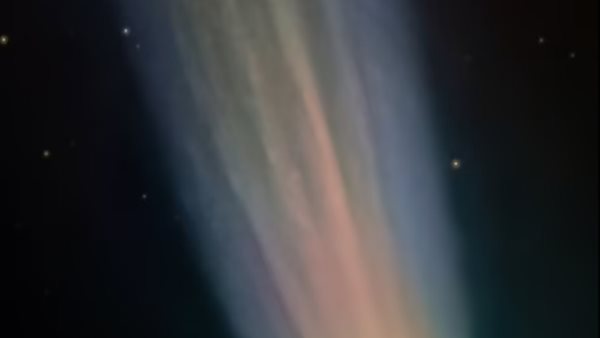 مذنب ليونارد