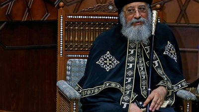 البابا تواضروس الثاني ينعى كاهن كنيسة الألف مسكن