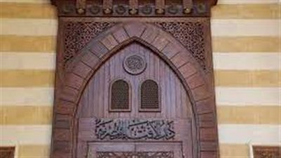 حكم التصوير الفوتوغرافي؟..دار الإفتاء: جائز ما لم يكشف العورة  