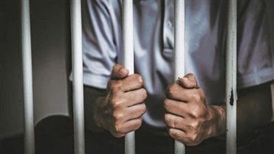 القبض على تشكيل عصابي تخصص في سرقة السيارات بالخليفة