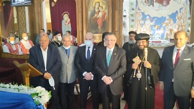 محافظ البحر الأحمر يزور كاتدرائية الأنبا شنودة بالغردقة بالتزامن مع احتفالات عيد الميلاد | صور