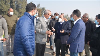 لتدني مستوى النظافة.. إحالة رئيس مدينة الخانكة للتحقيق 