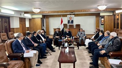 الشورى اليمني يحيي موقف مصر الداعم للشرعية.. ويبارك انتصارات الجيش في شبوة