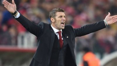 “تلميذ كونتي” على أعتاب تدريب الأهلي وخلافة مارتن لاسارتي