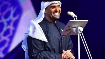 بمناسبة يوم المرأة الإماراتية.. حسين الجسمي: “استطاعت بحكمتها تحقيق مكانة منفردة”