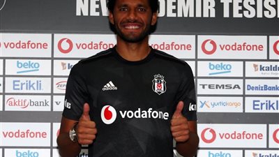 بشكتاش التركي يعلن وصول البطاقة الدولية لمحمد النني