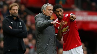 مورينيو : أوباميانج سيسجل أهداف أكثر إذا لعب بجوار صلاح وفيرمينيو