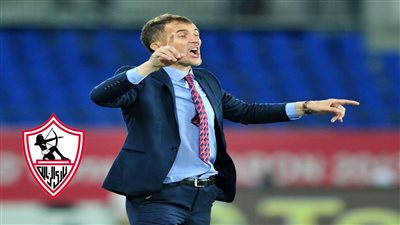 “ميتشو” يجتمع بمدرب أحمال وأيمن طاهر في مران الزمالك