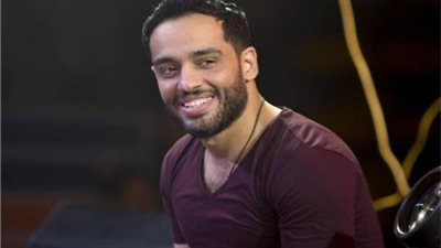 رامي جمال “يحرق” مفاجأة في ألبوم إليسا الأخير قبل اعتزالها (صورة)