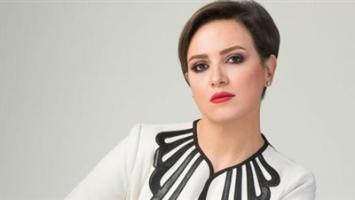 من فشل بـ”العربي سندريلا” لجبروت في “زي الشمس”..  كيف نضجت ريهام عبد الغفور؟ (صور)