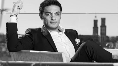 بلاغ يتهم محمد علي بتحريض الجماعات الإرهابية على استهداف قيادات الجيش