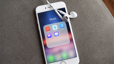 الإفتاء عن حكم الاستماع إلى الأغاني: “القلوب تحتاج إلى ترويح” (فيديو)