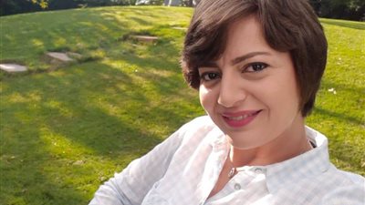 المجلس القومي لحقوق الإنسان يكرم هبة عبد الغني عن دورها في لمس أكتاف فيديو)