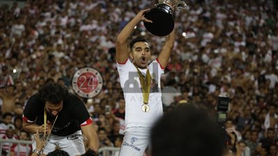 يوسف أوباما يهدي لقب كأس مصر لجماهير الزمالك