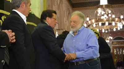 يحيى الفخراني وهاني سلامة أبرزهم.. فنانون وسياسيون في عزاء والد النائبة داليا يوسف (صور)