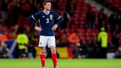 مدافع ليفربول: شارة القيادة سبب انخفاض أدائي مع اسكتلندا