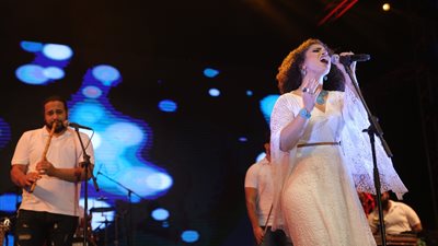نسمة محجوب و”Nour project” يتألقون في احتفالية خاصة بالعين السخنة (بصور)
