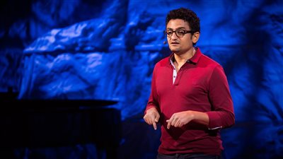 نشأت الديهي مهاجمًا وائل غنيم: “تم تحديث السوفت وير له وتحول لنمط الألسنة القذرة”