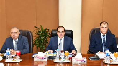 أسيوط للبترول: تكرير 3.5 مليون طن زيت سنويًا لتوفير 65% من احتياجات الصعيد