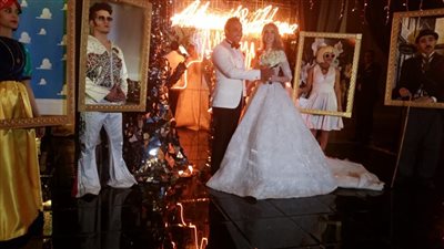 أحمد فهمي وهنا الزاهد يهنئان محمد إمام بعيد ميلاده الـ35 من شهر العسل (فيديو)