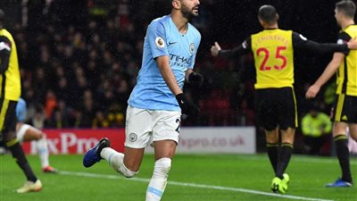 رياض محرز يقود هجوم مانشستر سيتي أمام واتفورد فى الدوري الإنجليزي