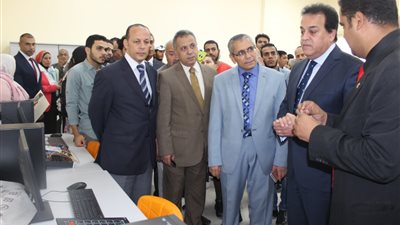 إنجاز جديد لوزير التعليم العالي.. افتتاح أول جامعة تكنولوجية بالقاهرة الجديدة