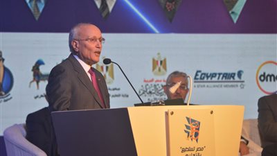 وزير الإنتاج الحربي يتفقد مجموع “توازن” الصناعي بـ”أبو ظبي”