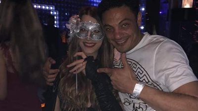 بفاتورة تصل لـ20 ألف.. إعلامي: محمد علي تنافس مع الإخوانى محمد ناصر على راقصة (فيديو)