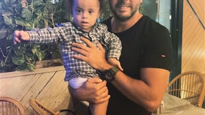 هشام ماجد للجمهور: “الأشخاص اللي عندهم متلازمة داون مش على طول فرحانين” (صور)
