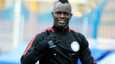 أوميد أوكري يسجل الهدف الأول لمصلحة أسوان في شباك الأهلي