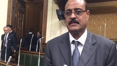 تجديد حبس صلاح عيسى وثلاثة آخرين في “رشوة المقابر”