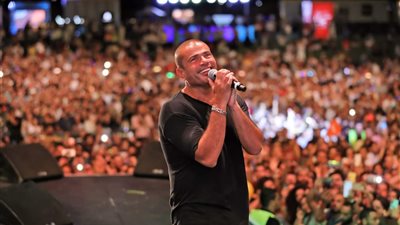 عمرو دياب يتألق في حفله بالأردن وسط حضور جماهيرى كبير (صور)