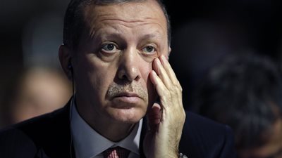 أردوغان يواصل تطاوله على مصر ويُلمح بإعادة اللاجئين السوريين في تركيا لبلادهم