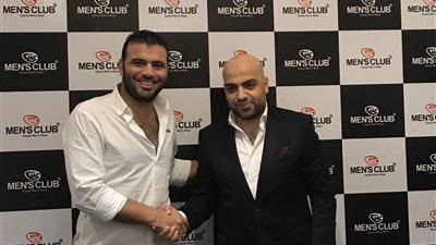 عماد متعب سفير إعلاني لشركة ملابس (صورة)