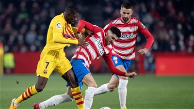 برشلونة يسقط في فخ التعادل أمام غرناطة في الدوري الإسباني