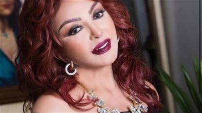 بضحكة عالية.. نبيلة عبيد تسخر من منال غريب صاحبة مطعم ماما دهب | فيديو