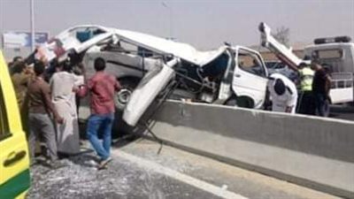 مصرع وإصابة 13 شخصا في حادث تصادم ميكروباص بتريلا بـ القاهرة أسيوط الغربي 