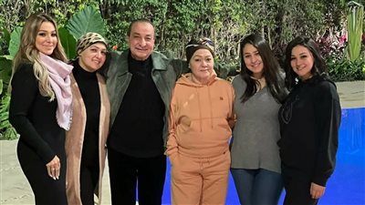 بعد واقعة دار الأيتام.. ابنة محمد الأمين تدعم والدها: أعظم راجل في الدنيا │ صورة